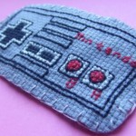 nintendo_brooch_etsy_mamagasin