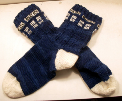 Free TARDIS socks knitting pattern