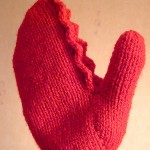 Dr Zoidberg Claw Mittens: Free knitting and crochet pattern