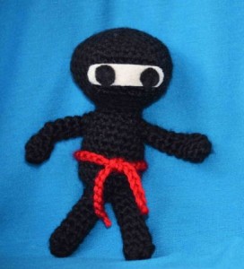 A tall ninja in amigurumi