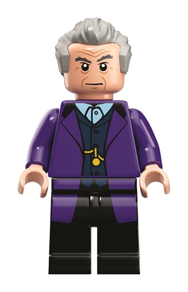 Peter Capaldi looking dapper in his non-hoodie suit. And thankfully no sonic sunglasses.